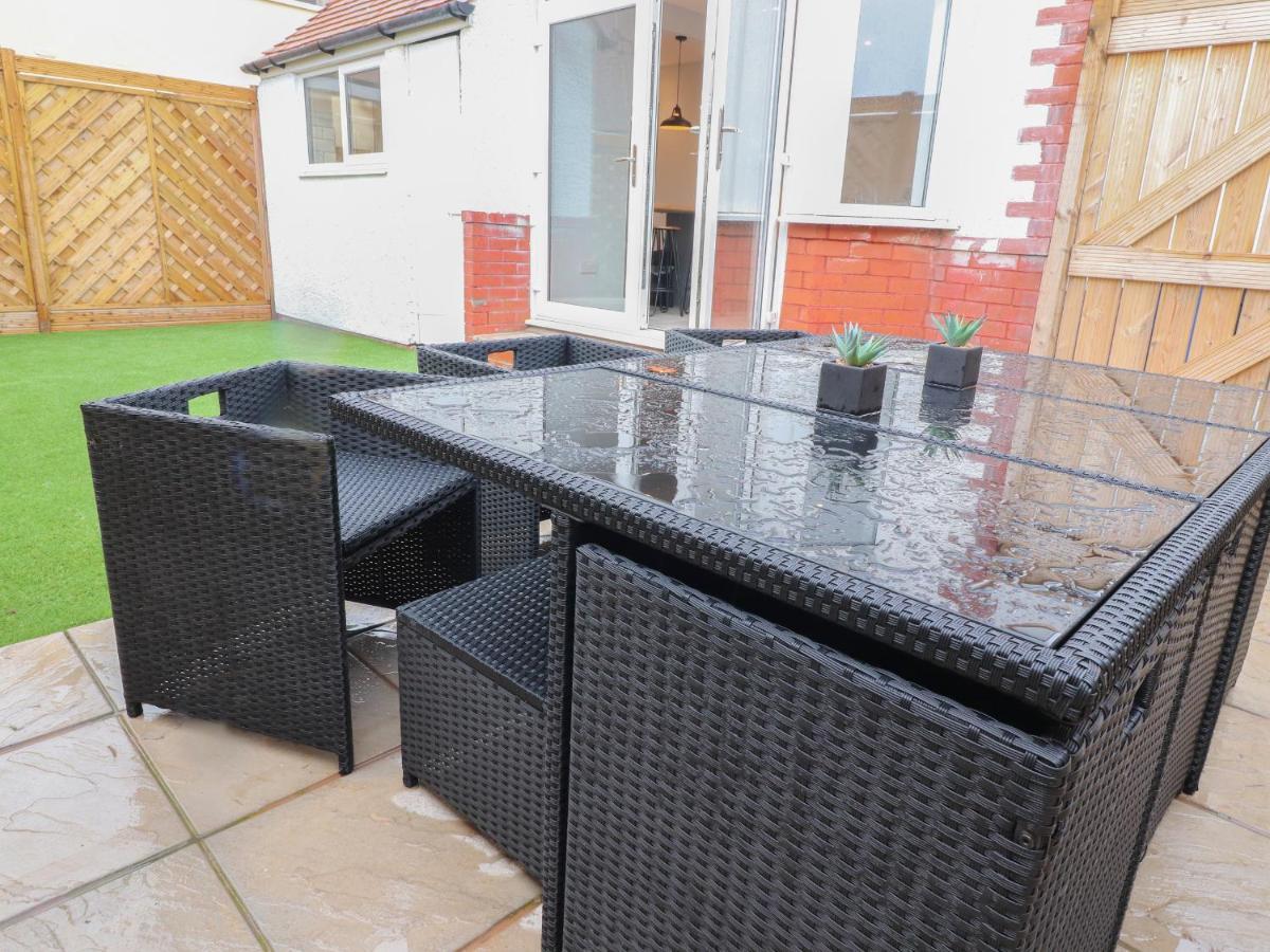 23 Ryden Avenue Villa Cleveleys Exterior photo
